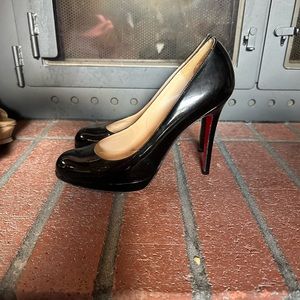 Christian Louboutin Black Patent Leather New Simple Pumps Size 38.5